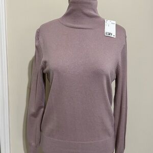 Women's Mauve Turtleneck Sweater